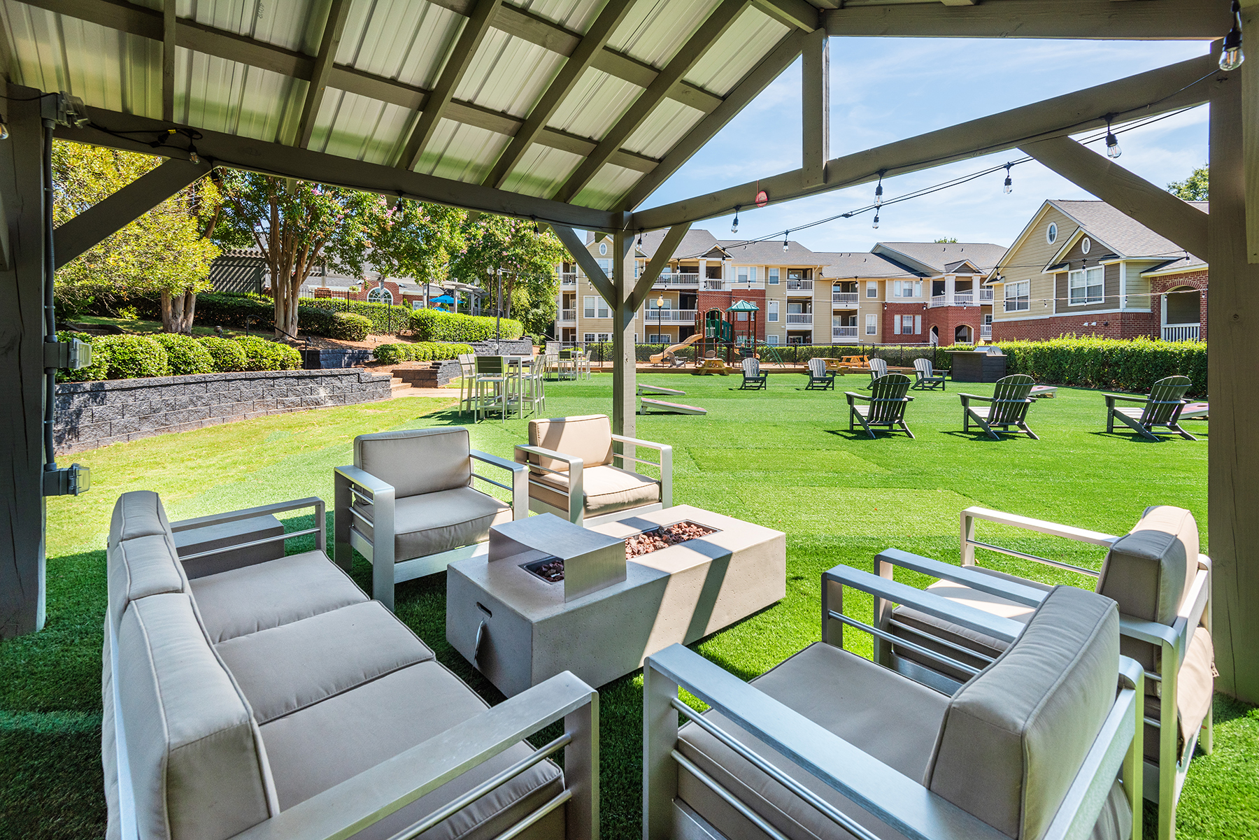 Braxton at Woods Lake The Multifamily Advisory Group at Cushman